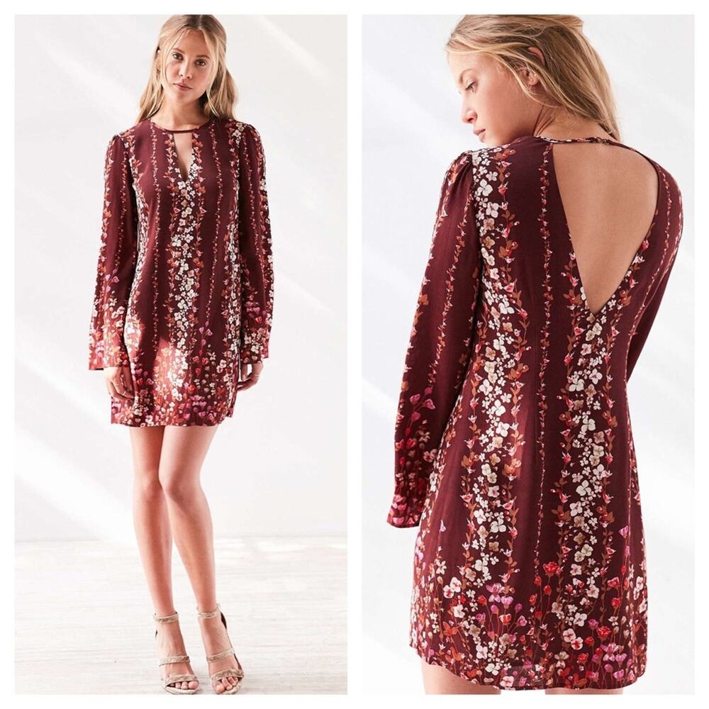 Urban Outfitters Kimchi Blue Charletta Keyhole Floral Mini Dress Small Boho